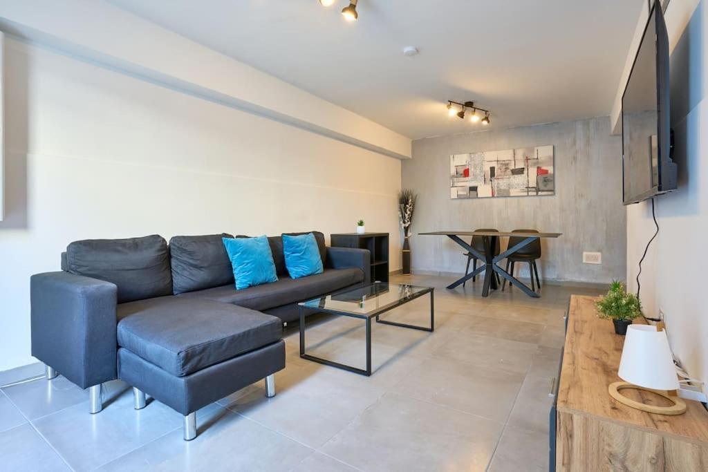Urban Front - Walking Distance From Paceville And St George Bay Beach Is-Swieqi Экстерьер фото