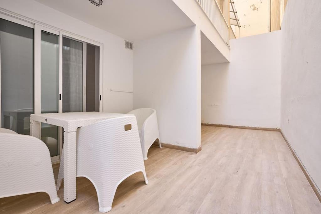 Urban Front - Walking Distance From Paceville And St George Bay Beach Is-Swieqi Экстерьер фото