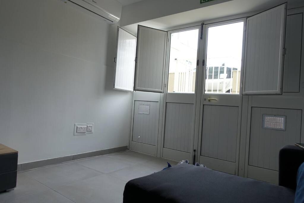 Urban Front - Walking Distance From Paceville And St George Bay Beach Is-Swieqi Экстерьер фото